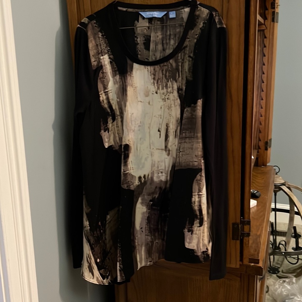 Long sleeve, different shades of browns, and angled blouse